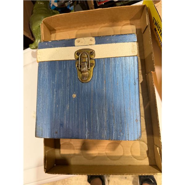 Wood box