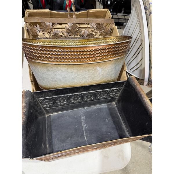 Assorted baskets