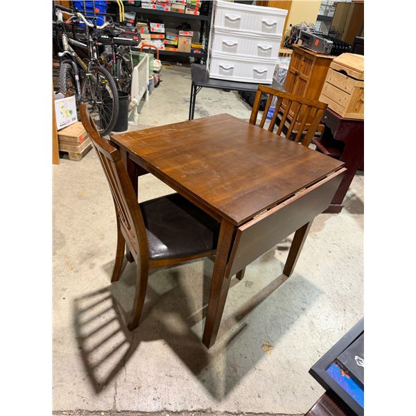 Drop side table and two chair chairs
