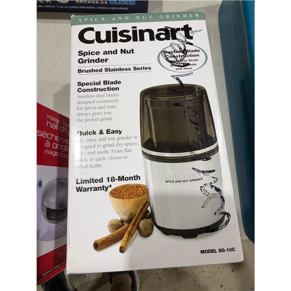 Cuisine art spice and nut grinder