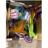 Image 1 : Party favors and accessories