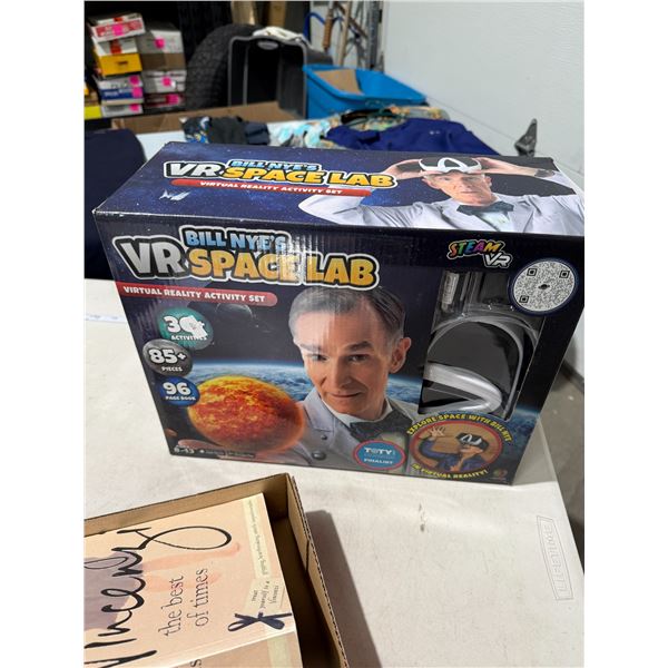 Bill Nye VR space lab
