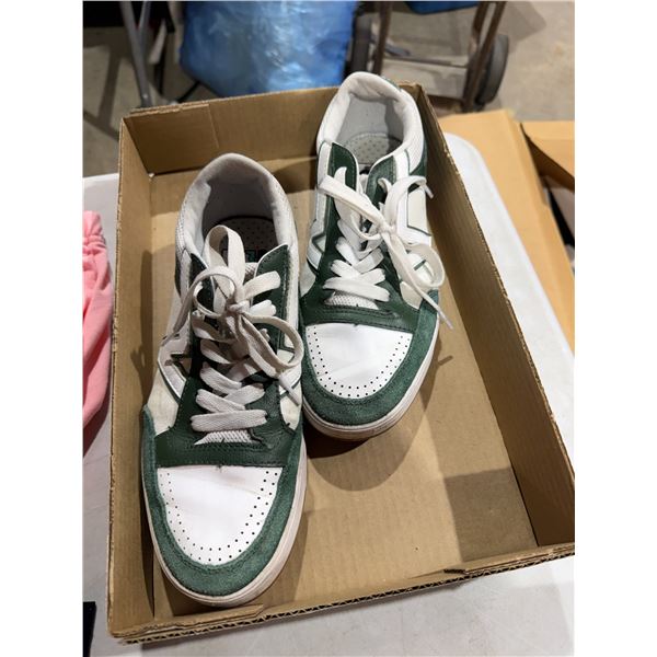 Vans  women's size 10 men's 8.5