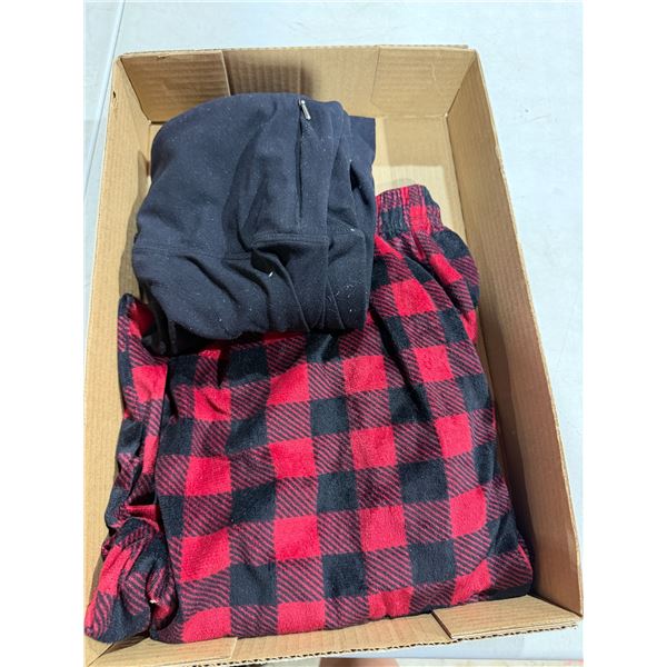 Pants and pajamas pants size small