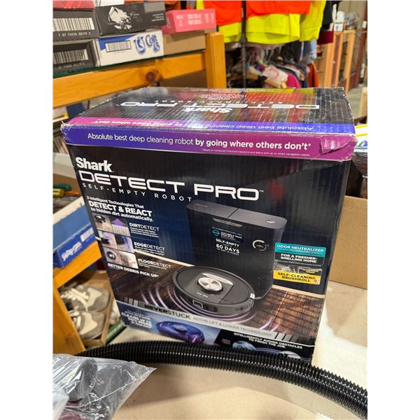 Shark Detect Pro robot vacuum. Appears new. Untested.
