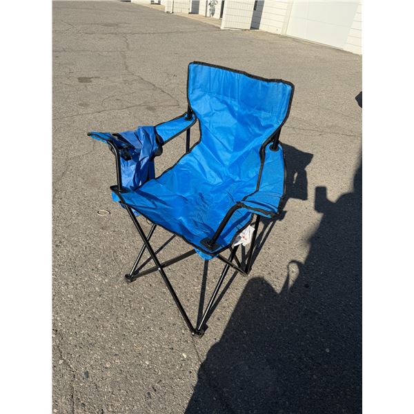 Folding camp chair