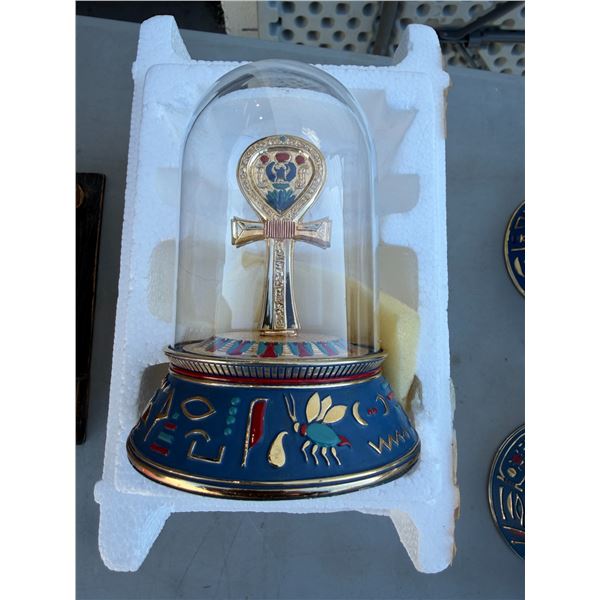 Mirror case of TUTANKHAMUN