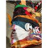 Image 1 : Costumes