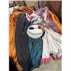 Image 2 : Costumes
