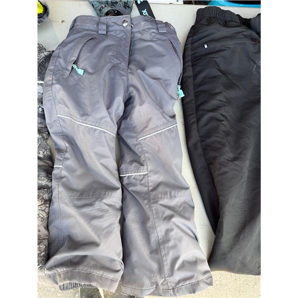 Kids snow pants size 5