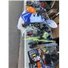 Image 1 : Halloween decor