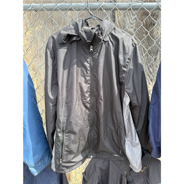 Athletic world, large jacket