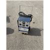 Image 1 : Charger/booster