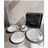 Image 1 : Royal Doulton Place setting