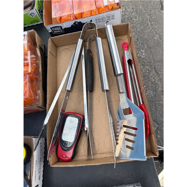 Barbecue meter and utensils
