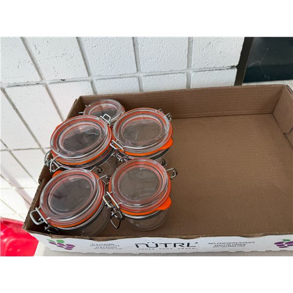 Sealing jars