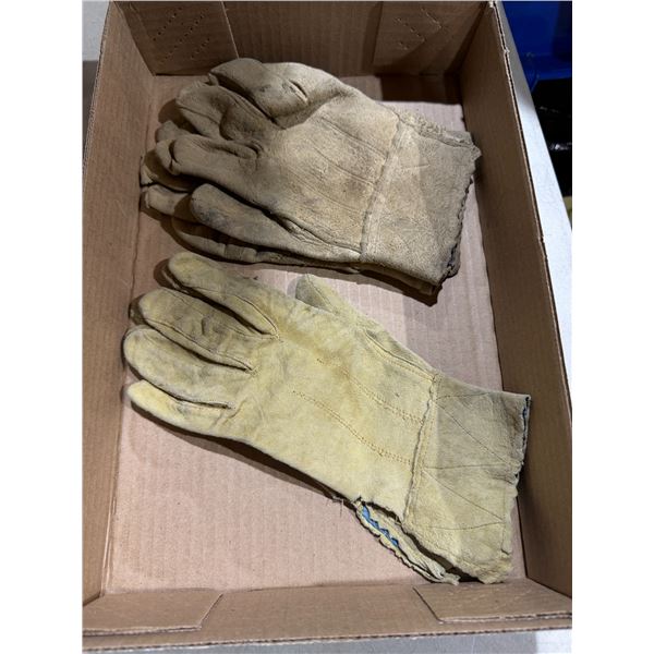 Vintage gloves