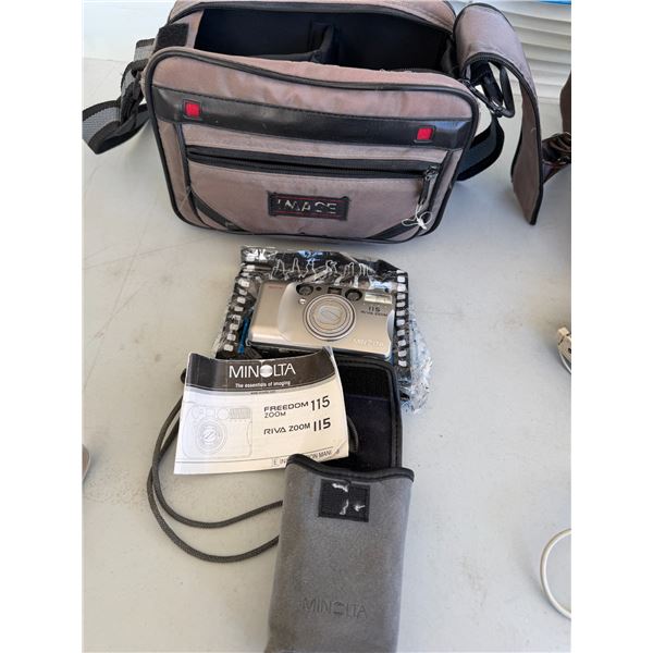 Minolta RIVA zoom camera with camera bag