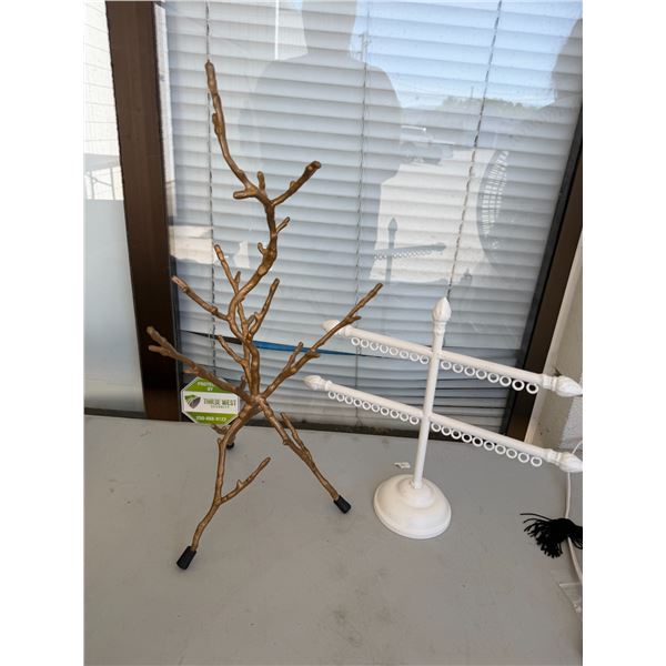 Jewelry displays