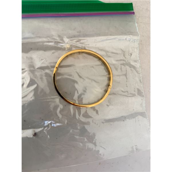 Bracelet
