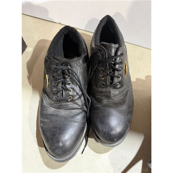 Golf shoes, size 10 UK
