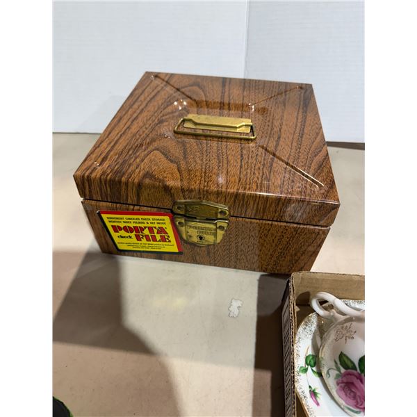 Tin porta  file