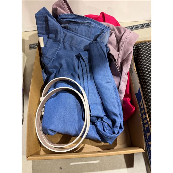 Medium tops and a belt