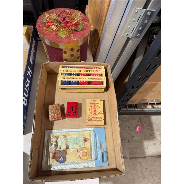 Handkerchief cards match Boxes box decor