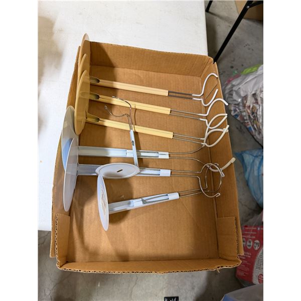 Doll stands