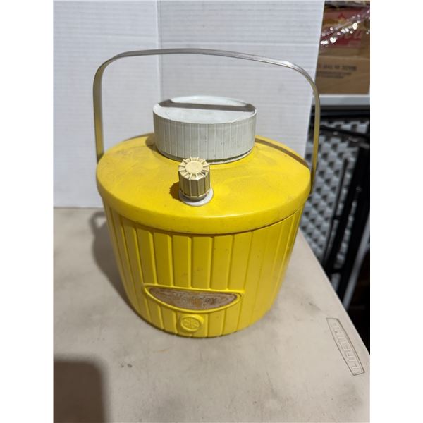 Vintage beverage cooler