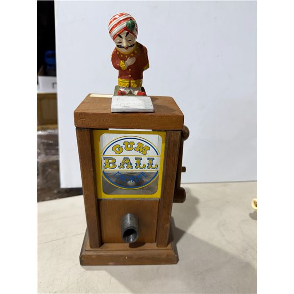 Gumball machine
