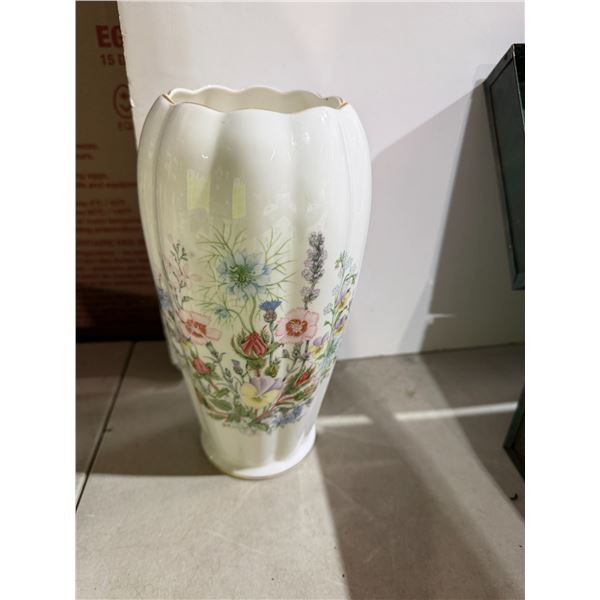 Ainsley wild TUDOR vase