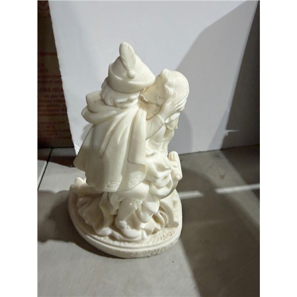 Figurine