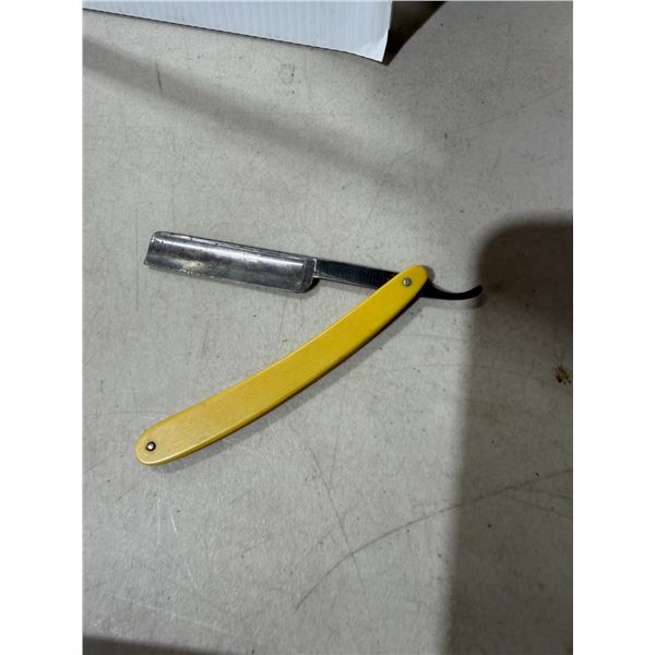 Straight blade
