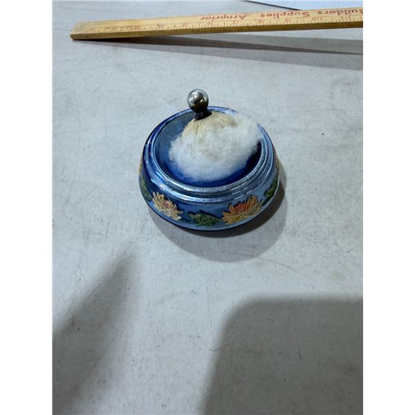 Powder dish