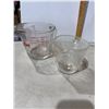 Image 1 : Fire king measuring cups