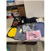 Image 1 : Assorted clothing size medium