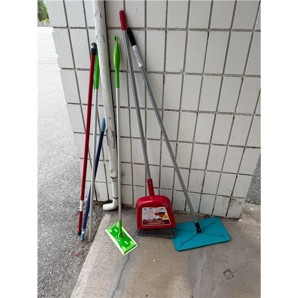 Household cleaning items