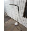 Image 1 : Floor lamp adjustable