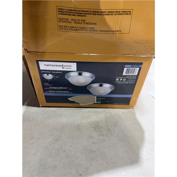 One light fixture