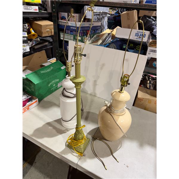 3 lamp bases