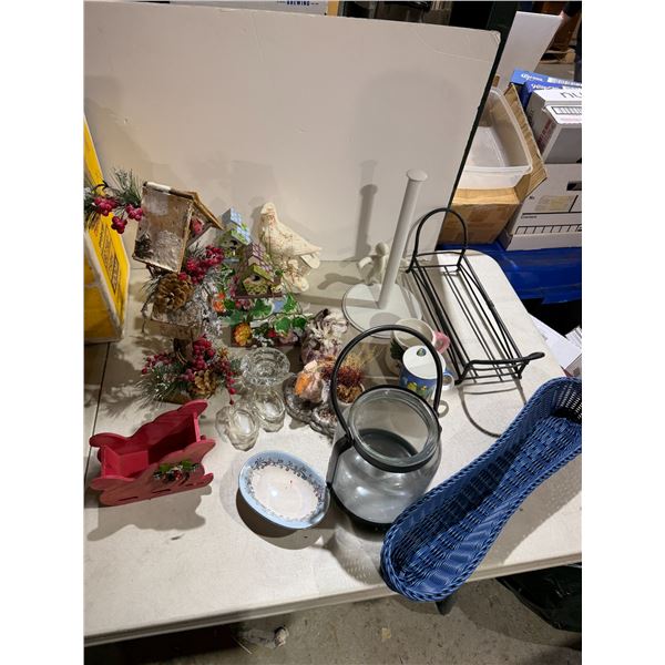 Home decor, items, paper, towel, holder, etc.
