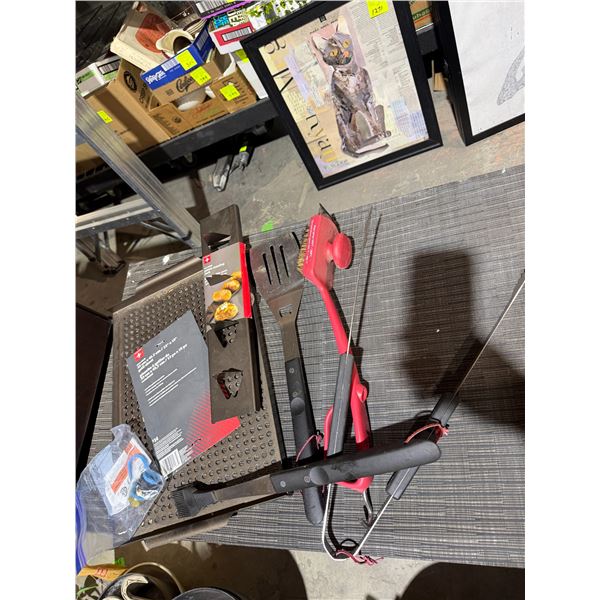 Barbecue accessories
