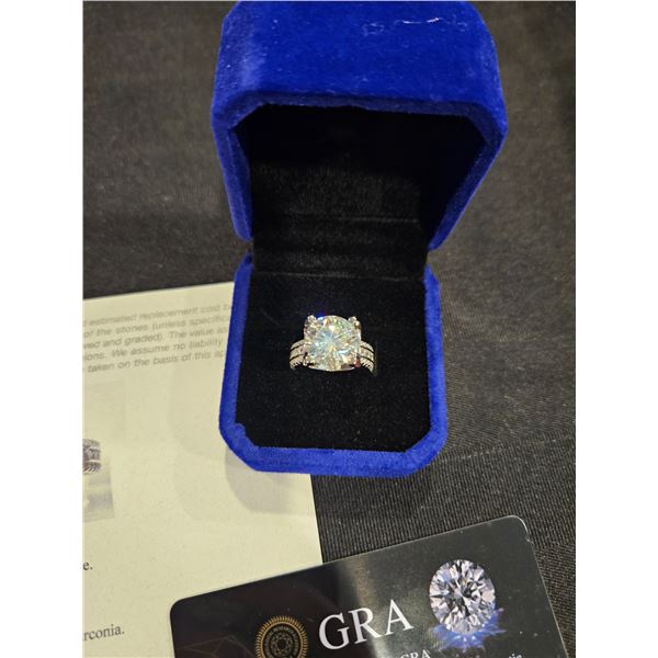 5.00ct moissanite ring - Size 5