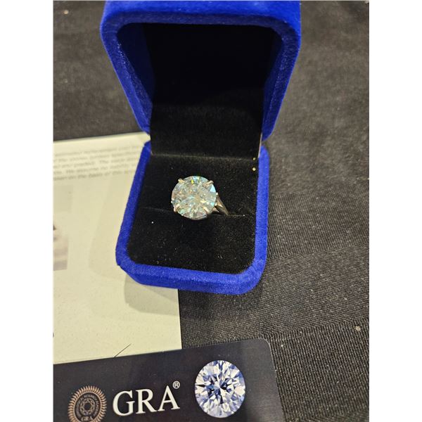 10.ct moissanite light blue ring - size 7