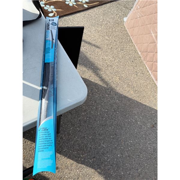 Clear +22  INTELLI curve windscreen wiper