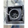 Image 2 : Extractor fan and vent