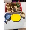 Image 1 : Pottery