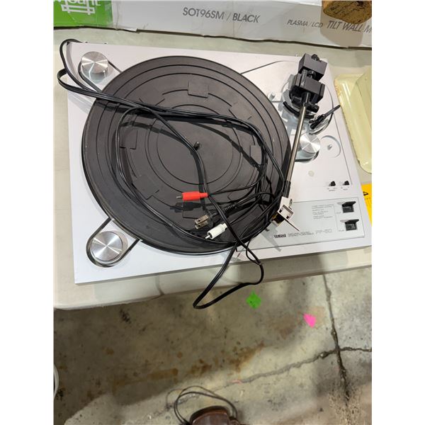 Yamaha record player PF – 50