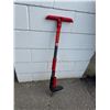Image 1 : Weed puller